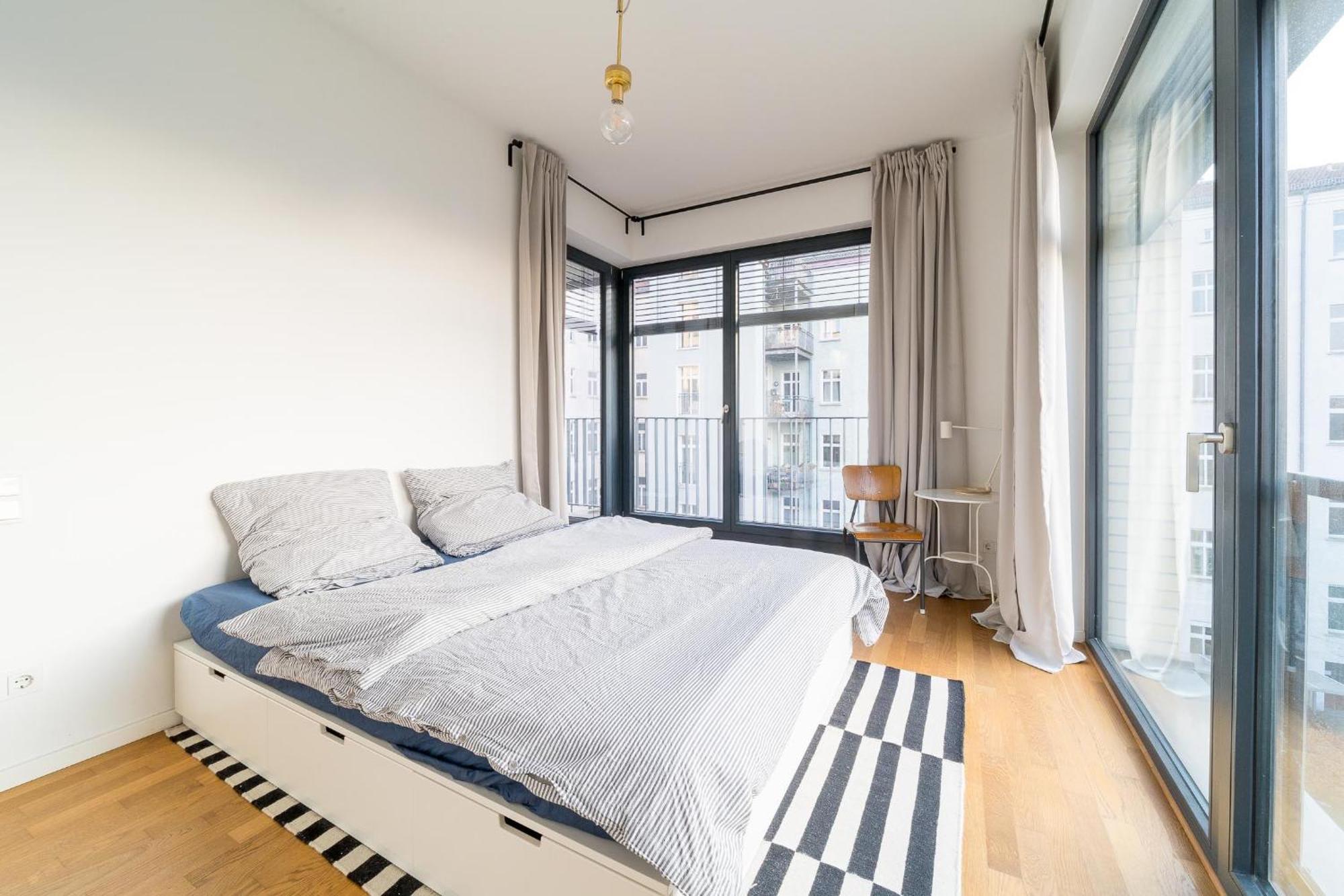 2 Bedroom Mauerpark-Apartment, Berlin Mitte View Calendar Dış mekan fotoğraf
