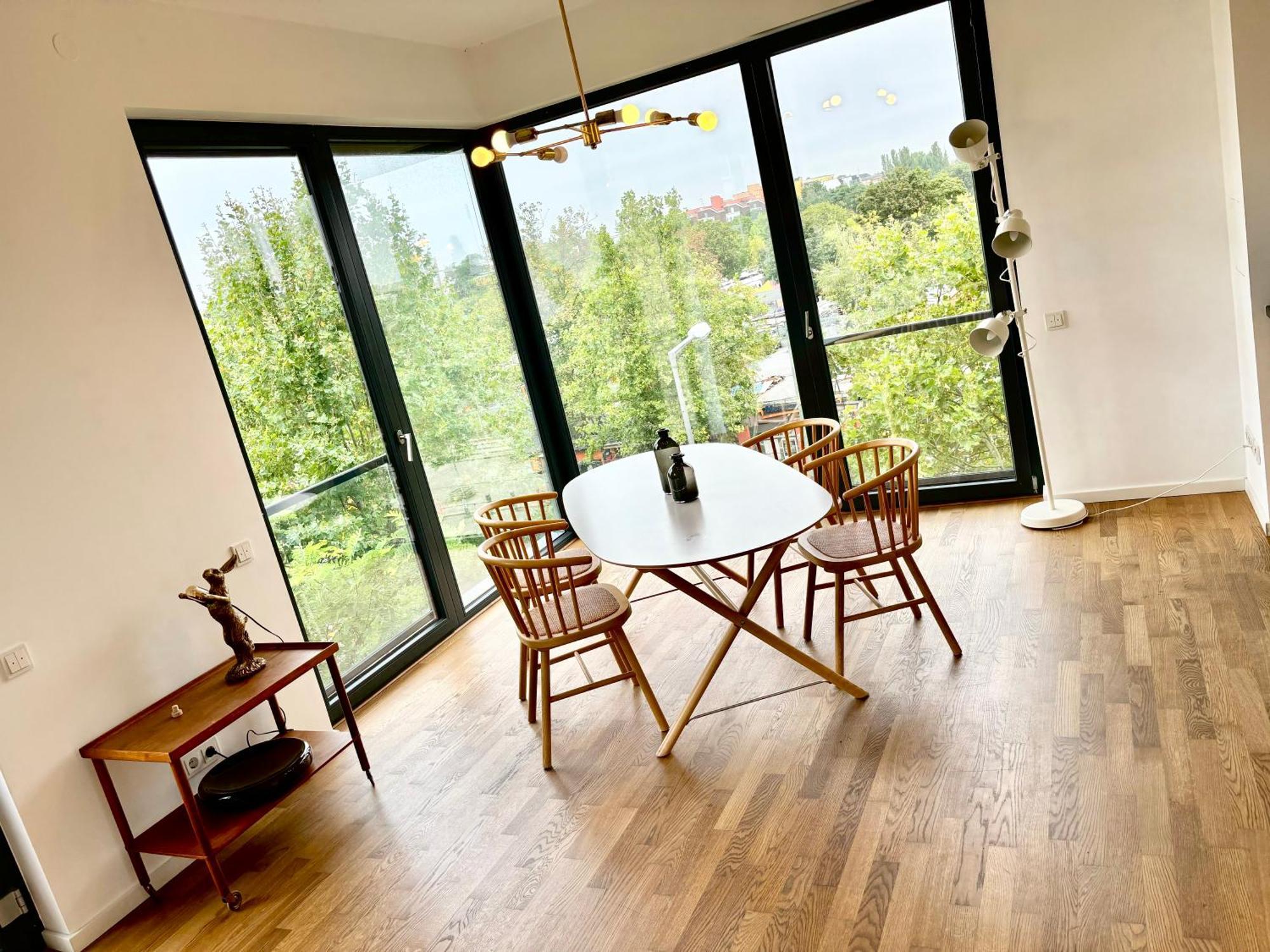2 Bedroom Mauerpark-Apartment, Berlin Mitte View Calendar Dış mekan fotoğraf