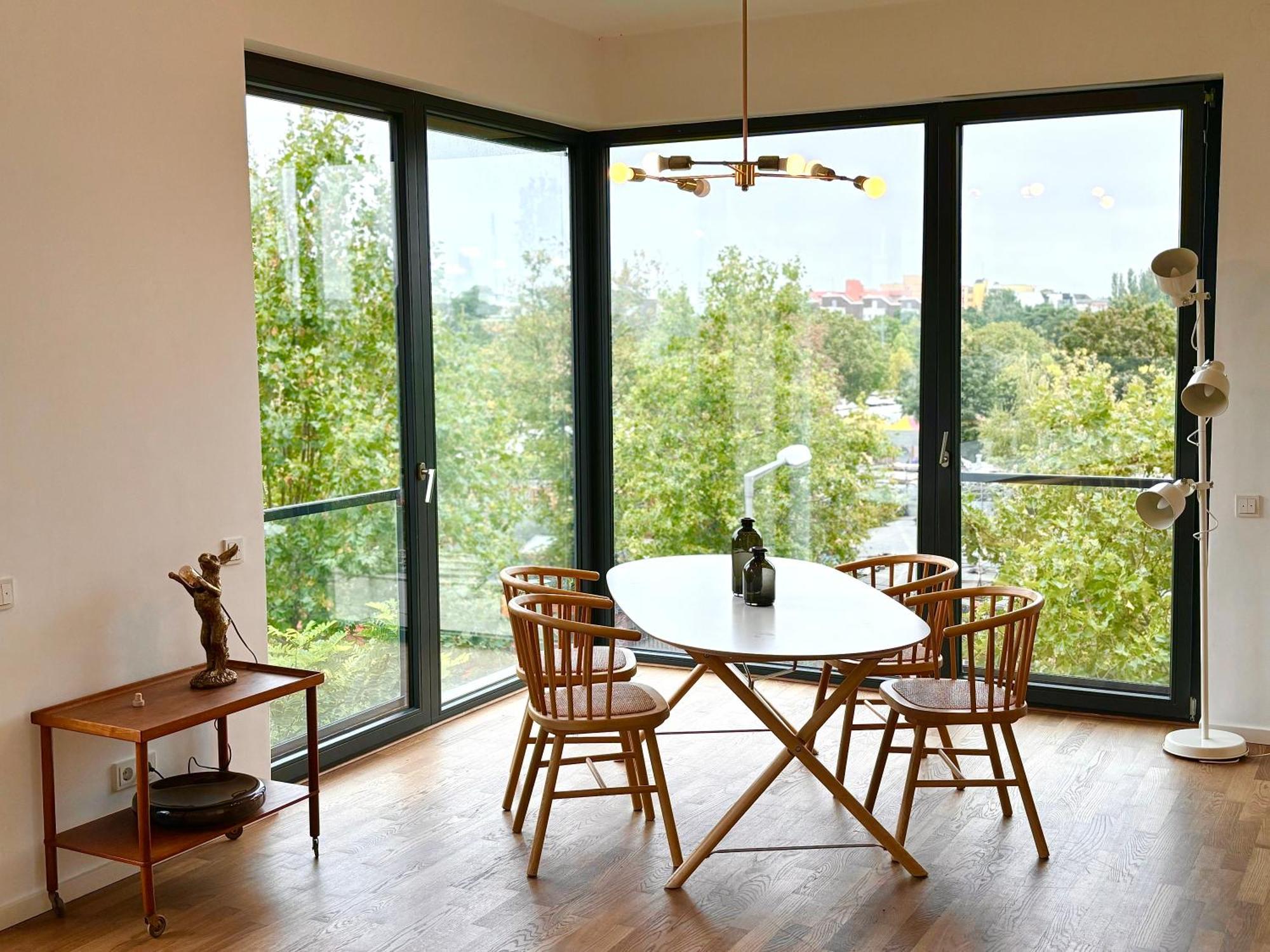 2 Bedroom Mauerpark-Apartment, Berlin Mitte View Calendar Dış mekan fotoğraf