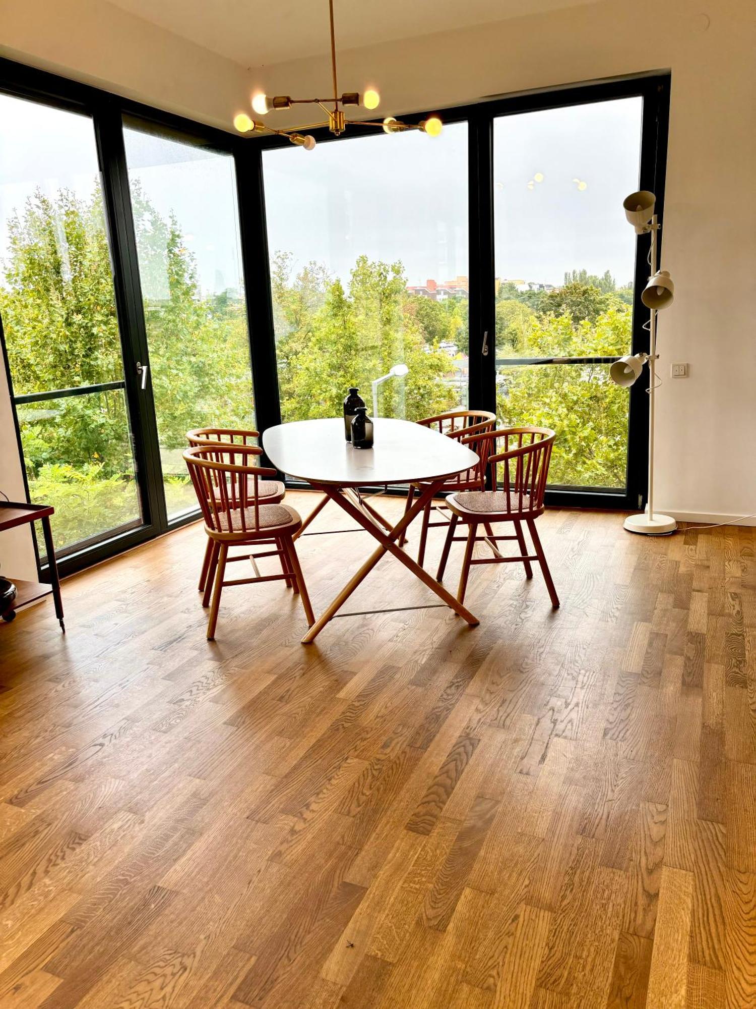 2 Bedroom Mauerpark-Apartment, Berlin Mitte View Calendar Dış mekan fotoğraf